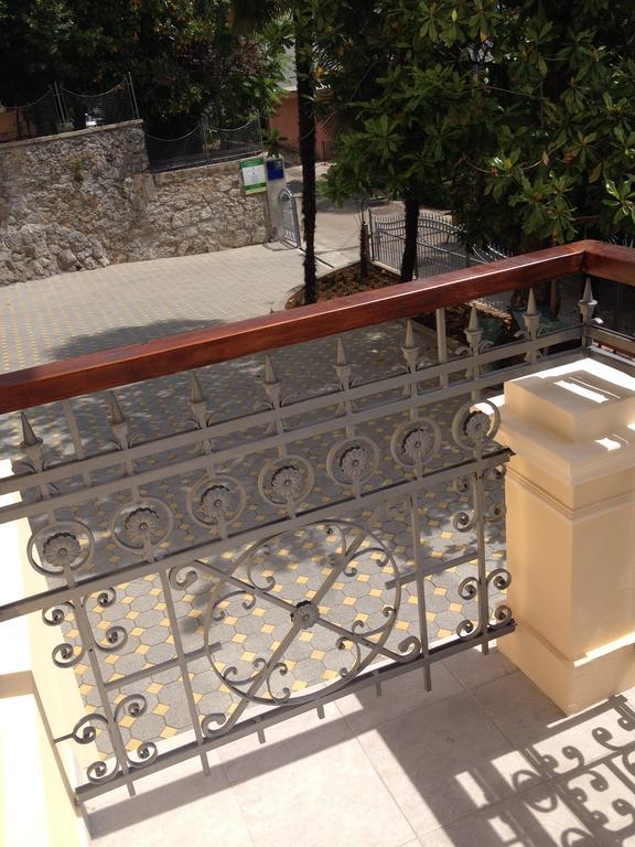 Apartments Villa Atta Opatija Eksteriør bilde