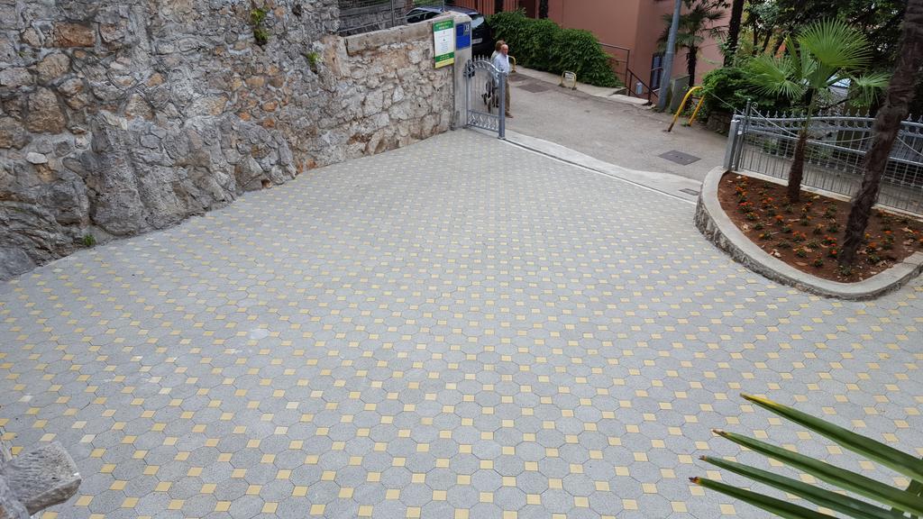 Apartments Villa Atta Opatija Eksteriør bilde