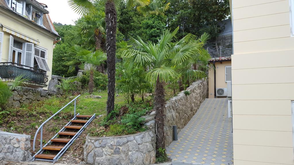 Apartments Villa Atta Opatija Eksteriør bilde