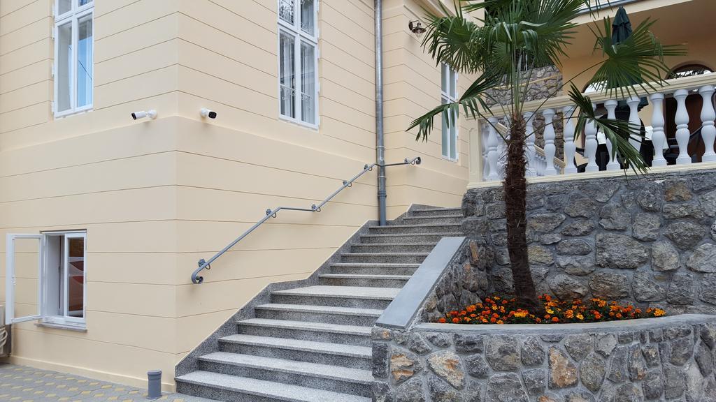 Apartments Villa Atta Opatija Eksteriør bilde
